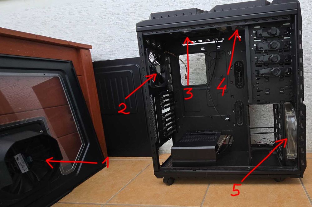 obudowę Cooler Master HAF X