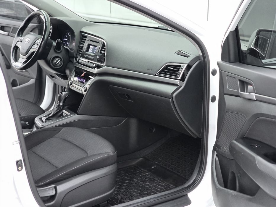 Продам свою Hyundai Elantra 1.6л -  2016г ( ОФИЦИАЛ,  ПЕРВЫЙ ХОЗЯИН  )