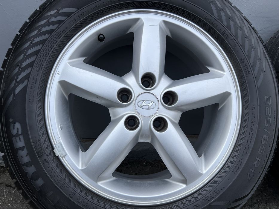 Оригінальні диски Hyundai r17 5*114,3 Santa Fe Tucson Kia Mazda