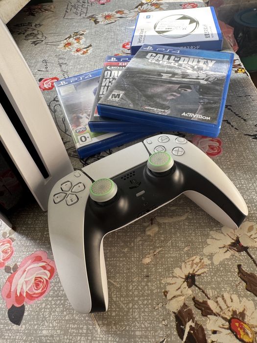 Плейстейшен 5 модель cfi-1216a новая.Киев