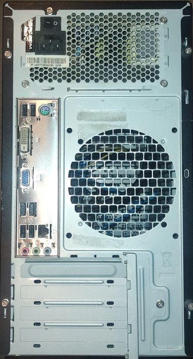 Tanio komp stacjonarny 4gb ram ,400w ,płyta Asus P8H61-M LX2 ,2xDVD+R