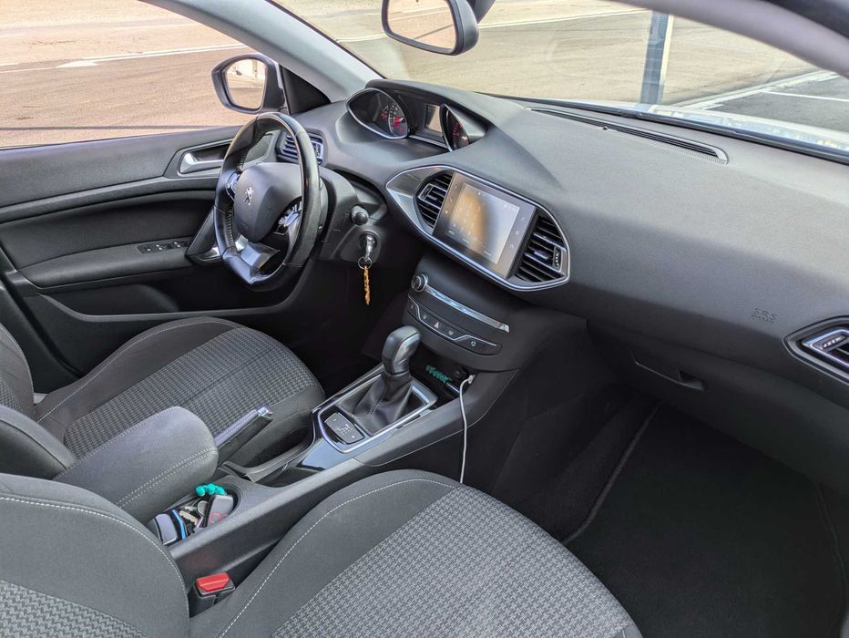 Peugeot 308 SW BlueHDi 120 EAT6 Stop & Start Allure