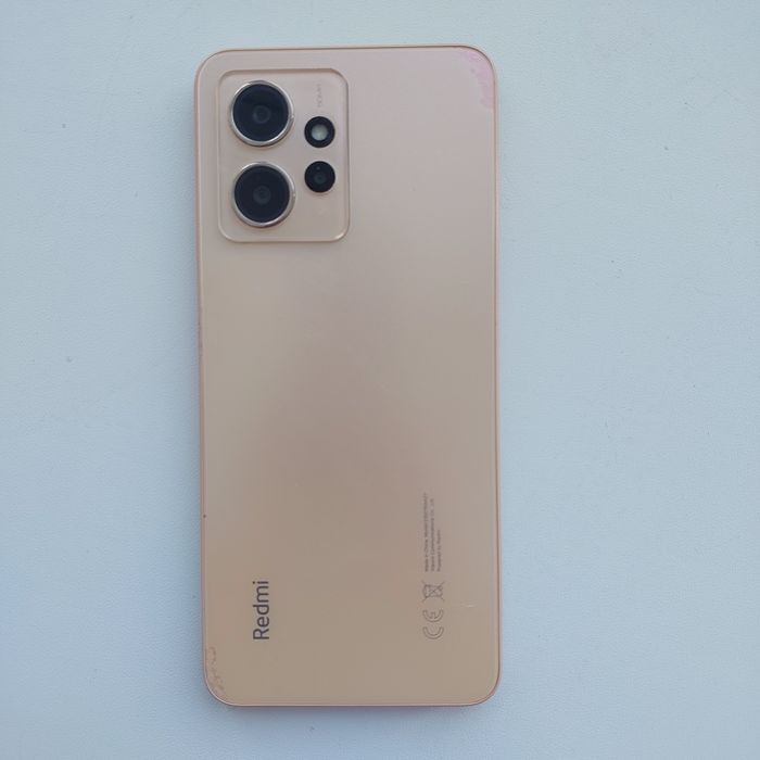 Телефон Xiaomi Redmi Note 12