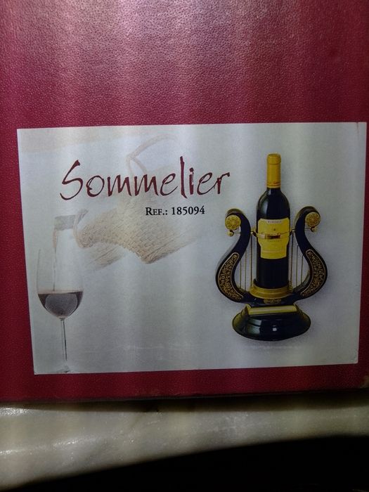 Подставка под бутылку, в виде арфы, деревянная.Испания CREDAN.