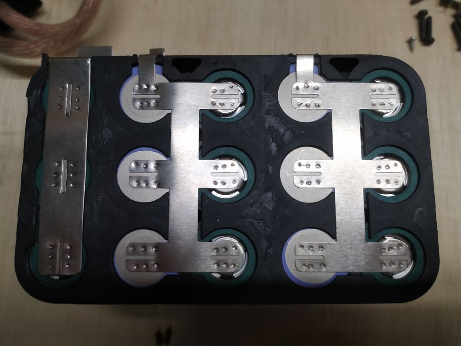 Акумулятор під посадку makita 12А/год. 18-21В