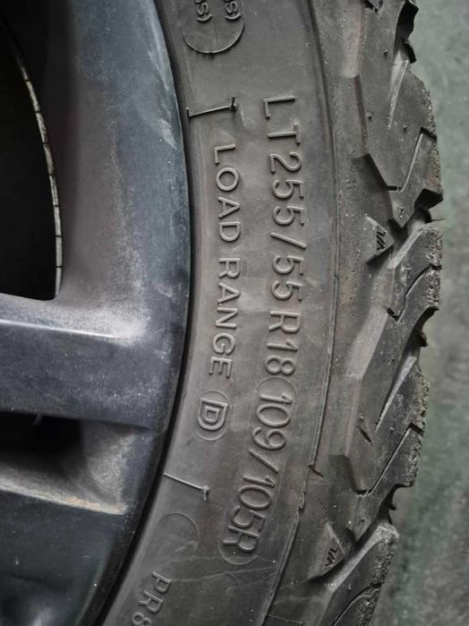 Pneus bf 255/ 55 r18 e jantes