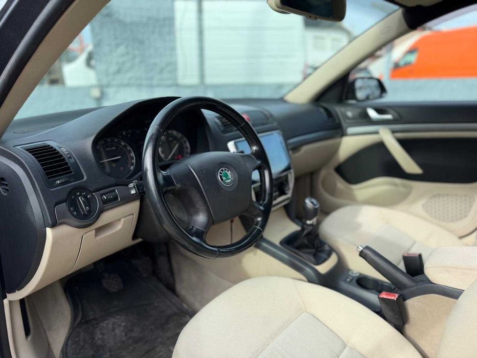 SKODA OCTAVIA 2.0 TDi - 140cv