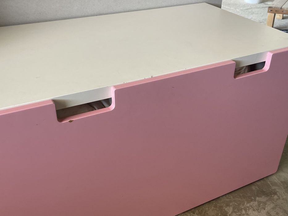 Móvel de arrumação e mesa ikea