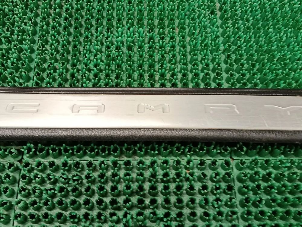 alt