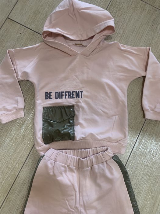 Косюм для дівчинки