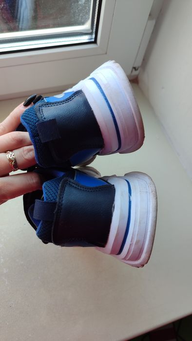 кросовки сині на хлопчика