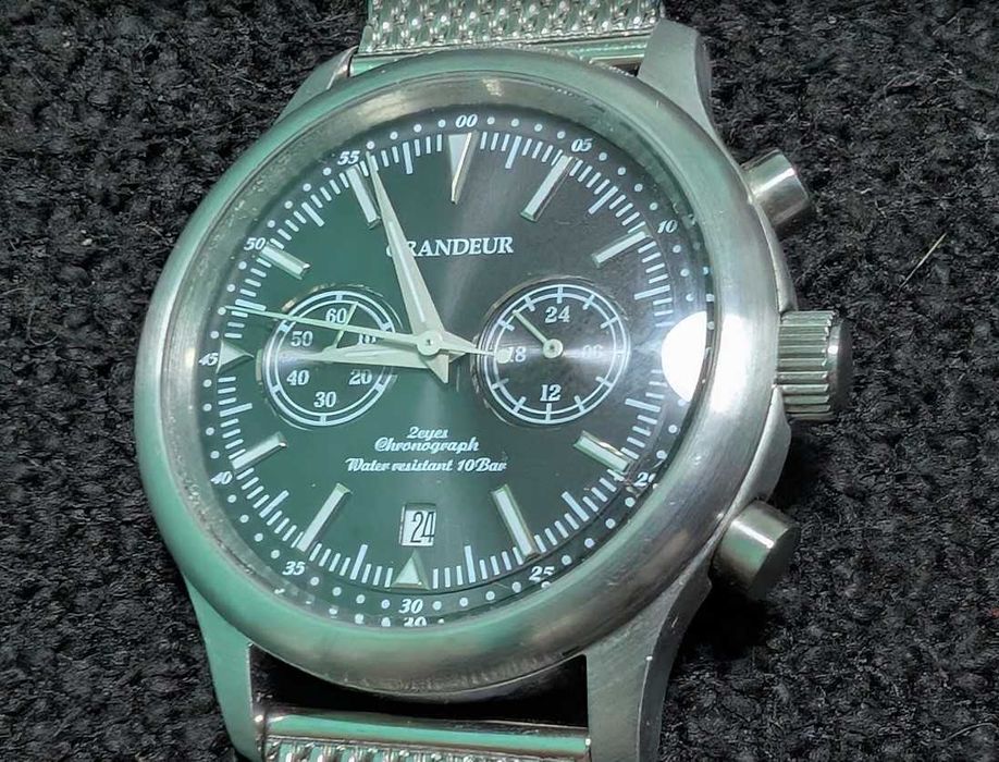 Мужские  часы-хронограф GRANDEUR 43мм из цельной нерж. стали. редкость