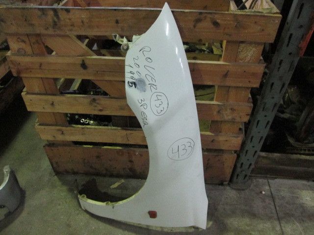 Guarda-lamas esquerdo ROVER 200 Coupé (XW)