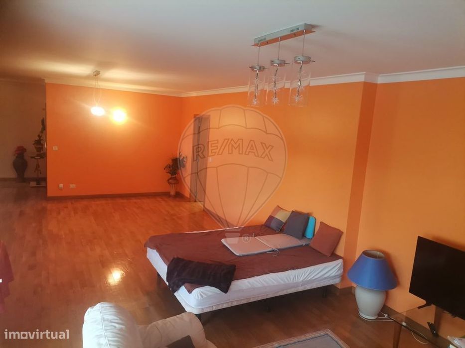Apartamento T4 para venda