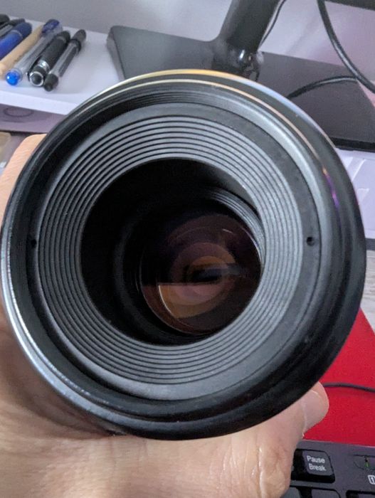 Canon 100mm macro f2.8 usm
