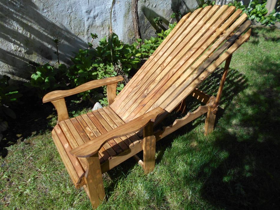 espreguicadeira em madeira