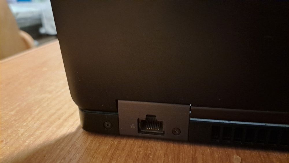 Продам ноутбук Dell Latitude 5590