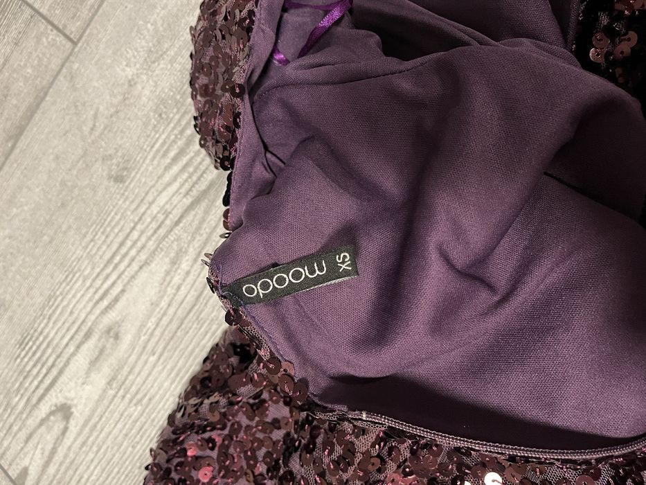 Продам сукню р. XS