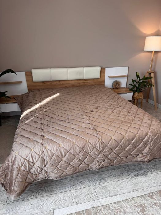 LOUIS VUITTON Брендове велюрове покривало на ліжко  велюровий плед