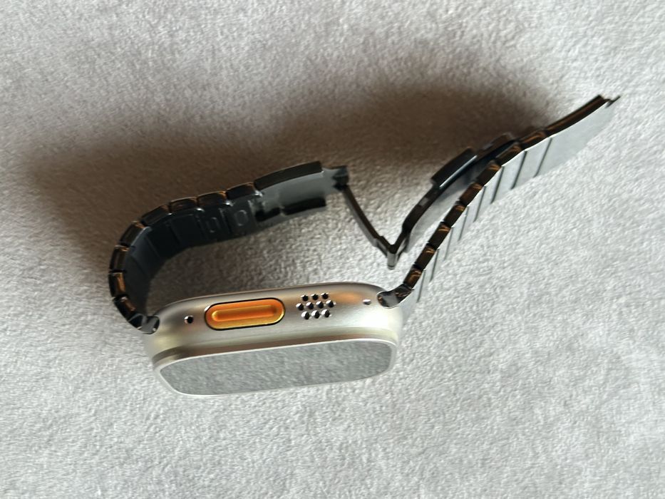 Apple Watch Ultra 1 49 mm GPS + Cellular | Caixa + 2 braceletes