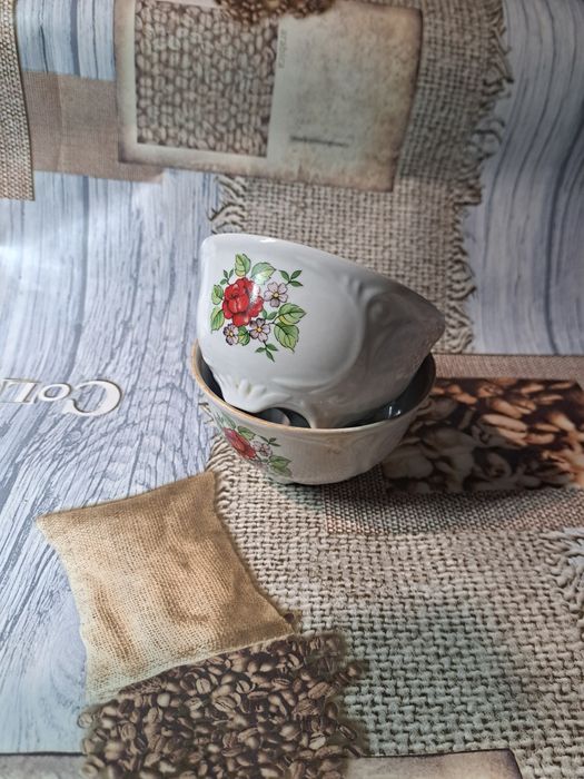 Продам глибокі тарілочки