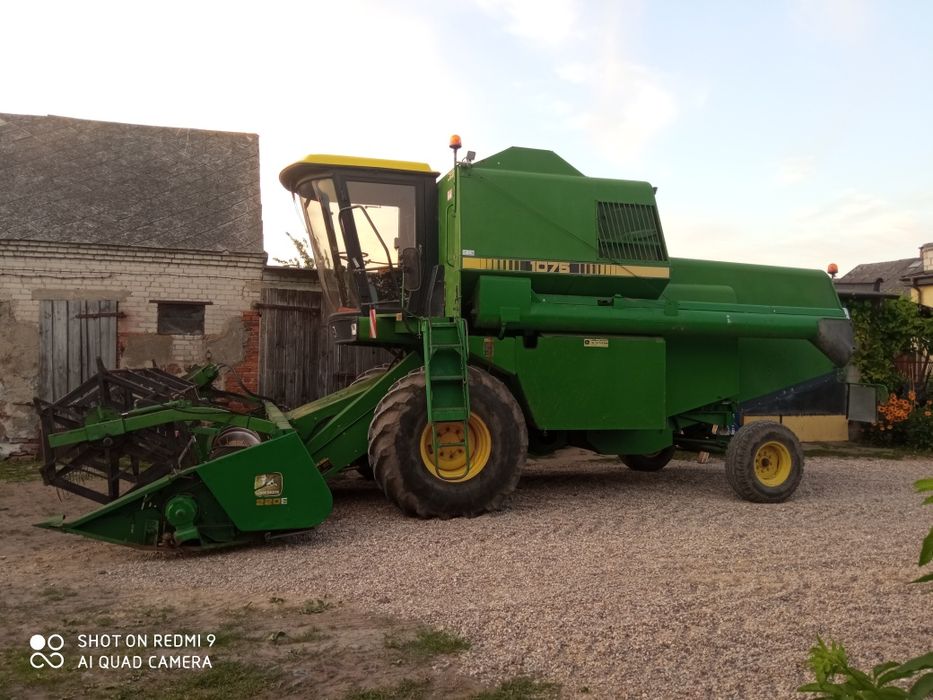 Kombajn John Deere 1075