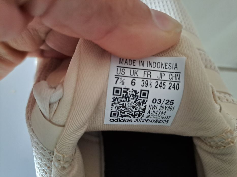 Nowe adidasy firmy adidas r 39 1/3