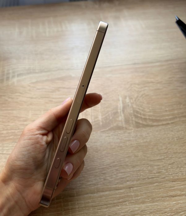 iPhone 16 pro max 512 GB złoty stan idealny