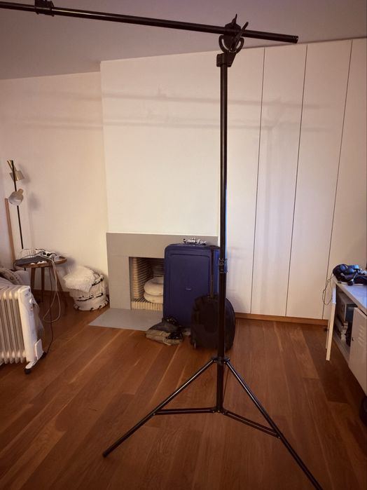 Tripe neewer com braco extensivel  max 4m