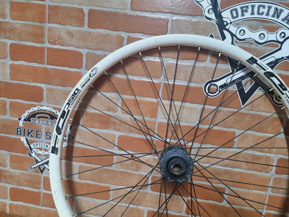 Roda Frente Rodi DH 26 - Bom Estado