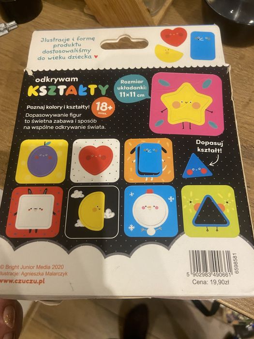Puzzlowy sorter Kształty