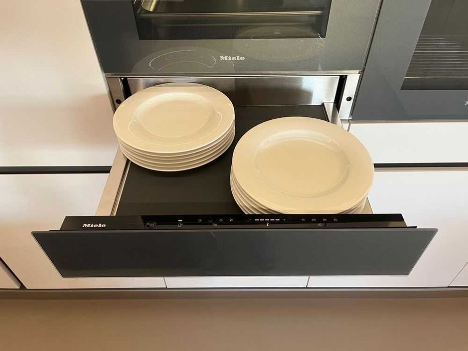 Miele - Bezuchwytowa szuflada do podgrzewania  ESW 7010 GraphitGrey