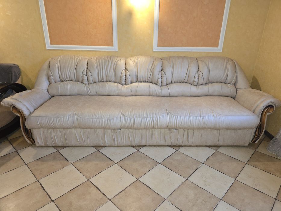 Перетяжка та ремонт мягких меблів