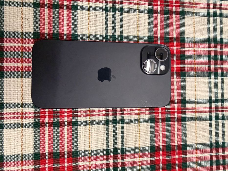 iPhone 15 128GB Preto