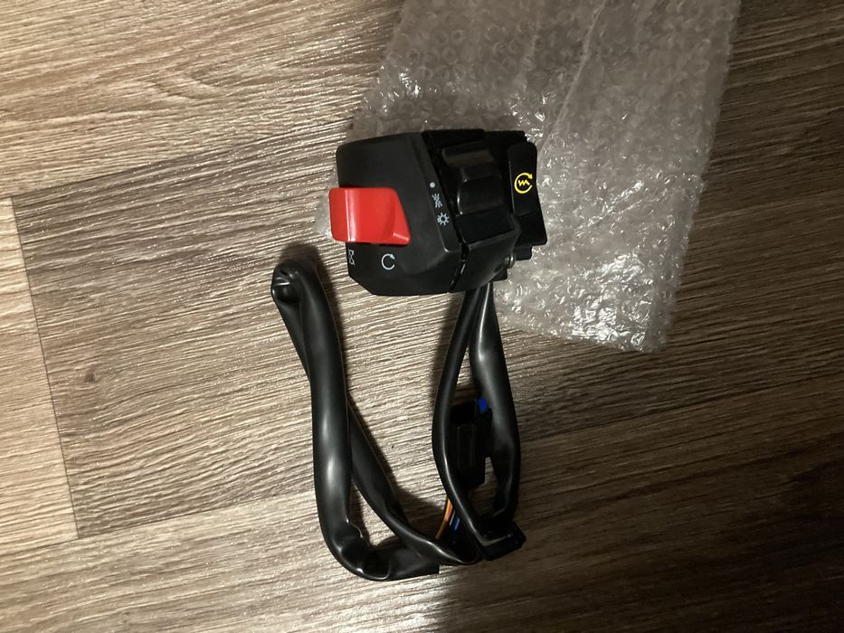 Пульт правий на мотоцикл