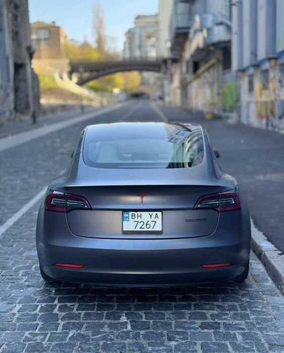 Tesla Model 3 2018