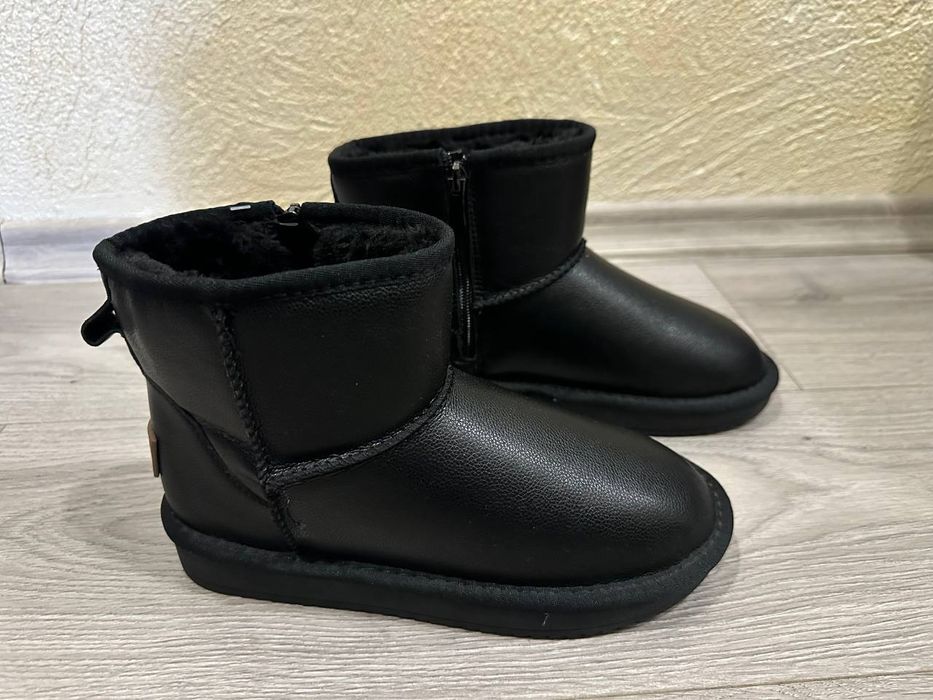 Зимові жіночі уггі 37 розміру