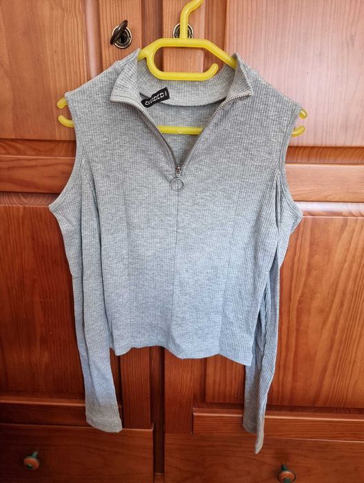 Camisola cinzenta com abertura nos braços H&M, tam XS - nunca usada