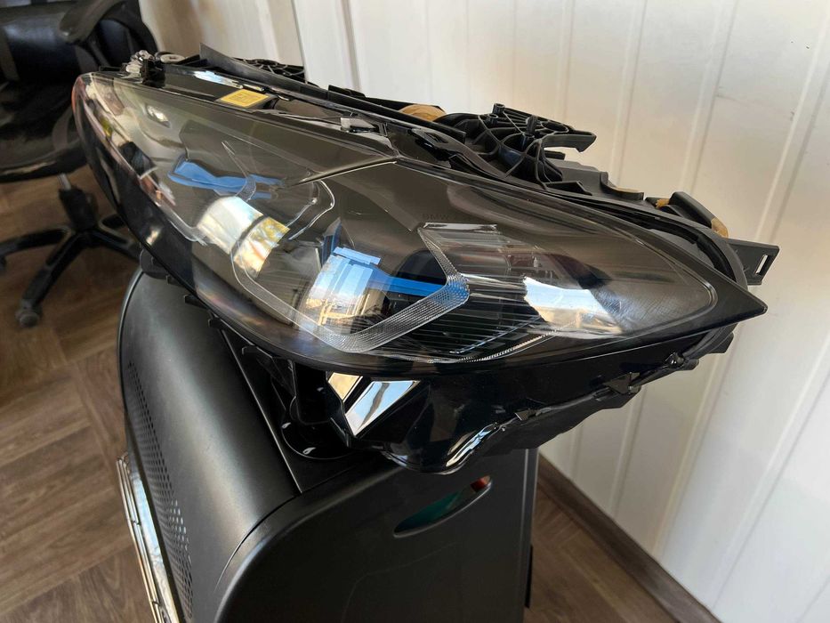 Фара ліва BMW G26 Lazer G22 G23 Європа стан ідеал , гола м4 g82