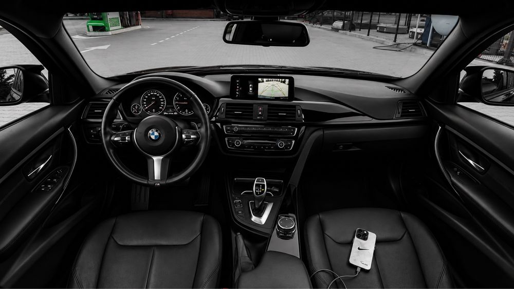 Bmw f 30 2016 рік