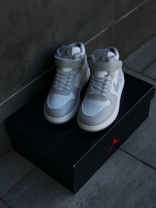 Хайтопы 32 размер/ кроссовки Nike/теплые кеды Найк/демисезон/кожаные