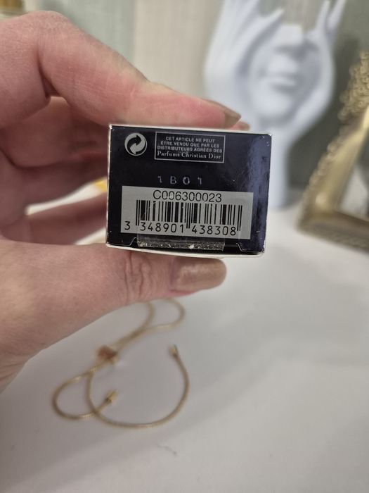 Тональний крем Dior Forever Skin Glow Foundation