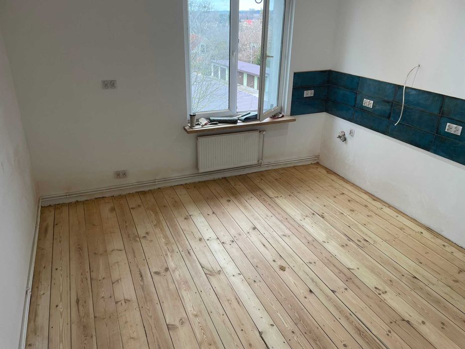 Cyklinowanie, renowacja i układanie  podłóg drewnianych, parkietów