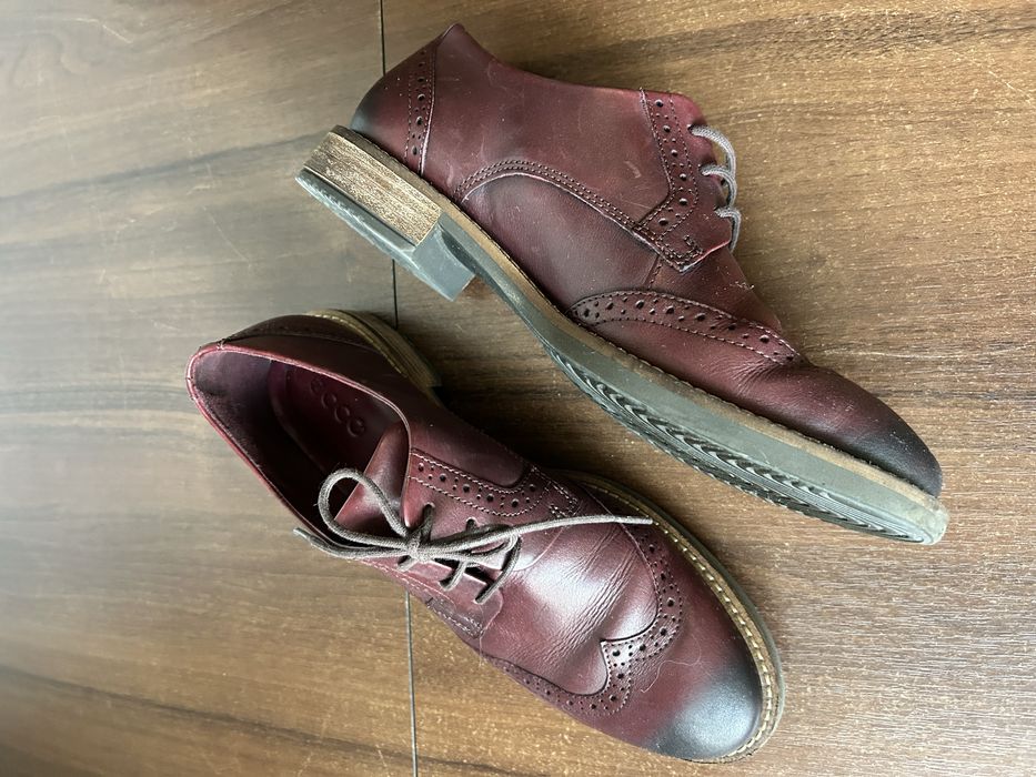 Взуття жіноче / Обувь женская