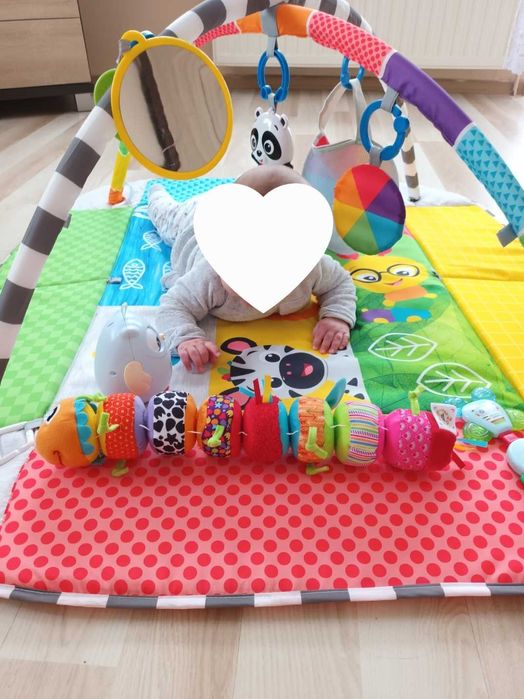 mata edukacyjna basen z kulkami dla dzieci