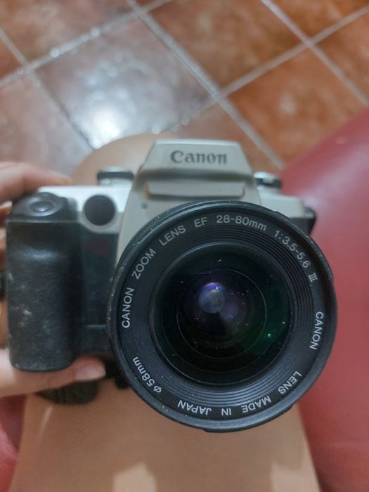 Canon EOS 50 + Objetiva Canon EF 28-80 mm