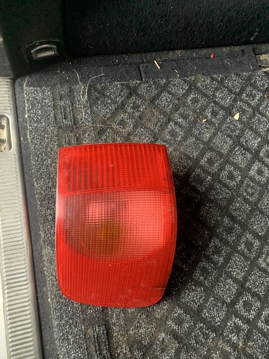 Задній ліхтар ауді а6 с4 хела