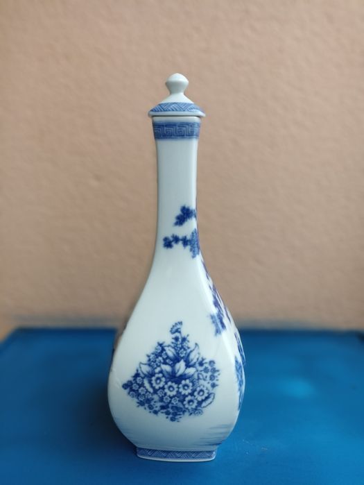 Jarra gargalo fino Vista Alegre decoração KASUMI