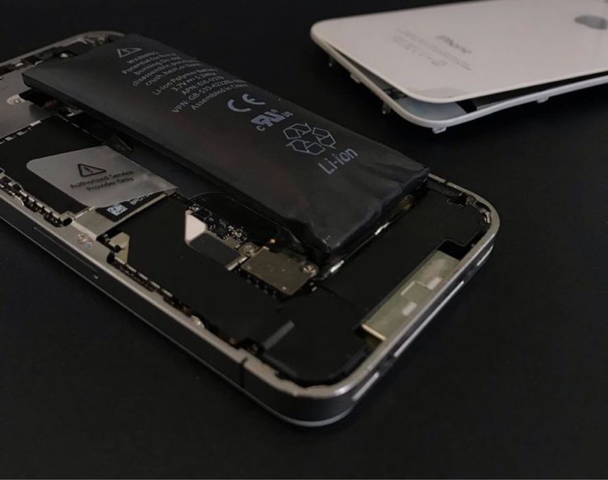 Ekspresowa wymiana baterii IPhone 12