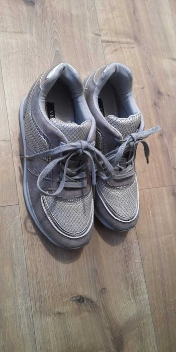 Srebrne buty/sneakersy